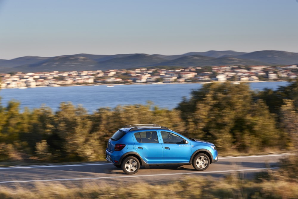 Dacia_84531_global_en