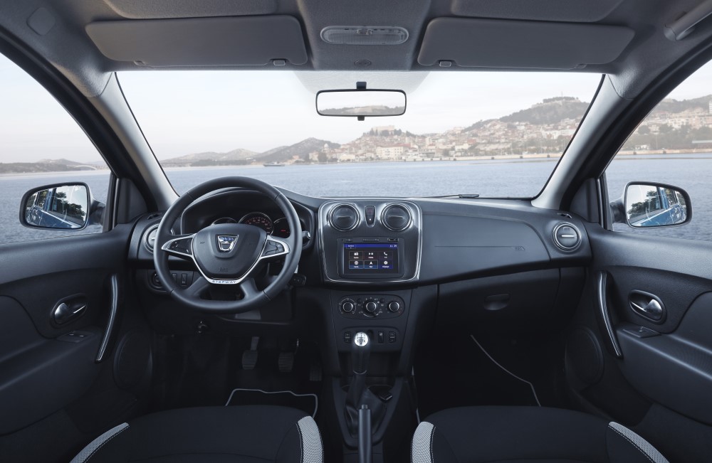 Dacia_84567_global_en