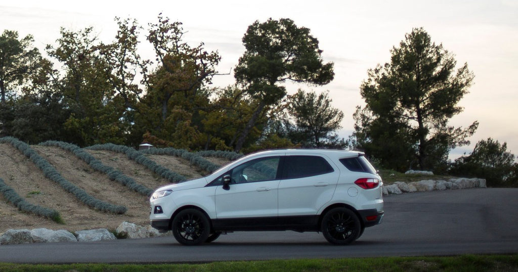 Ford-EcoSport-2016-1280-0d