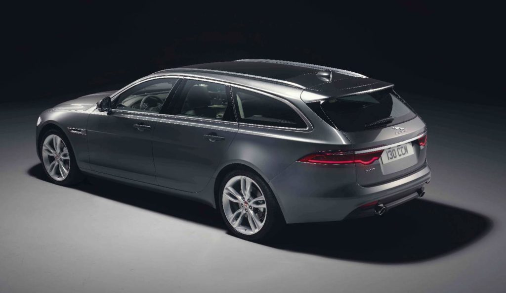 Jaguar_XF-Sportbrake_Studio_Exterior_140617_03