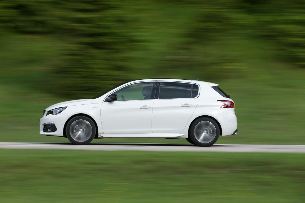 PEUGEOT_308_TestDrive_013
