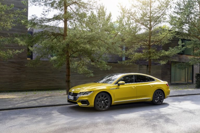 Volkswagen-Arteon_15_junho-2017-1024×683