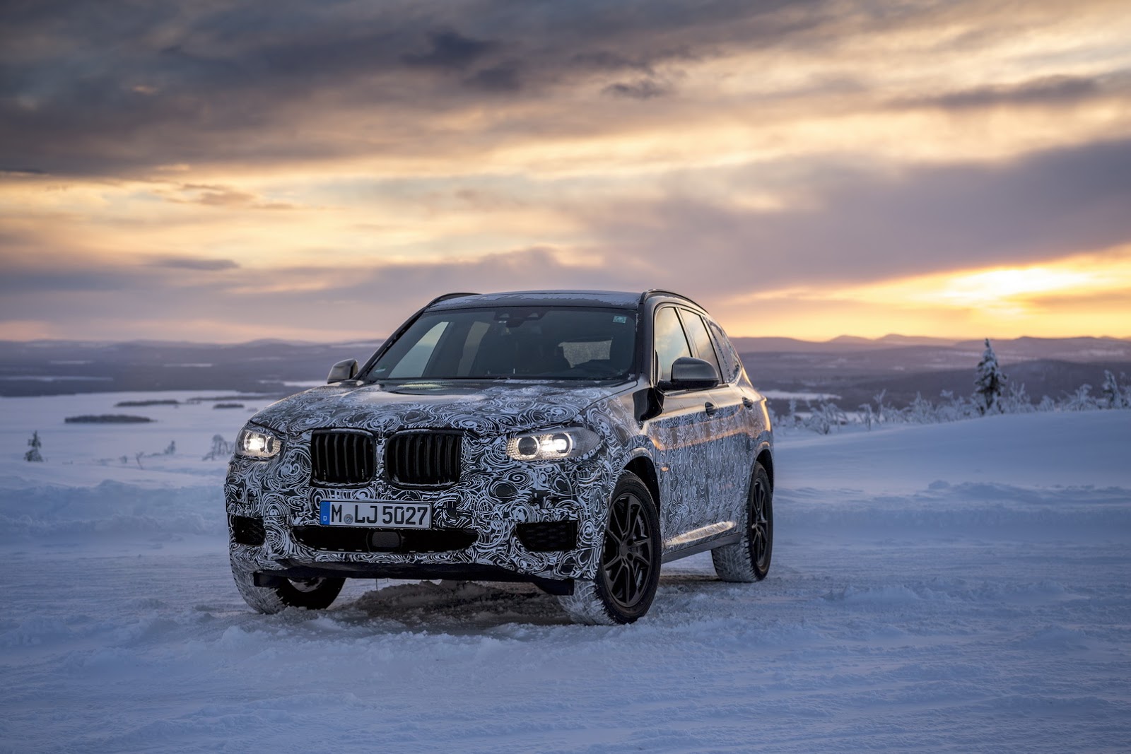 BMW X3 será apresentado dia 26 de Junho thumbnail