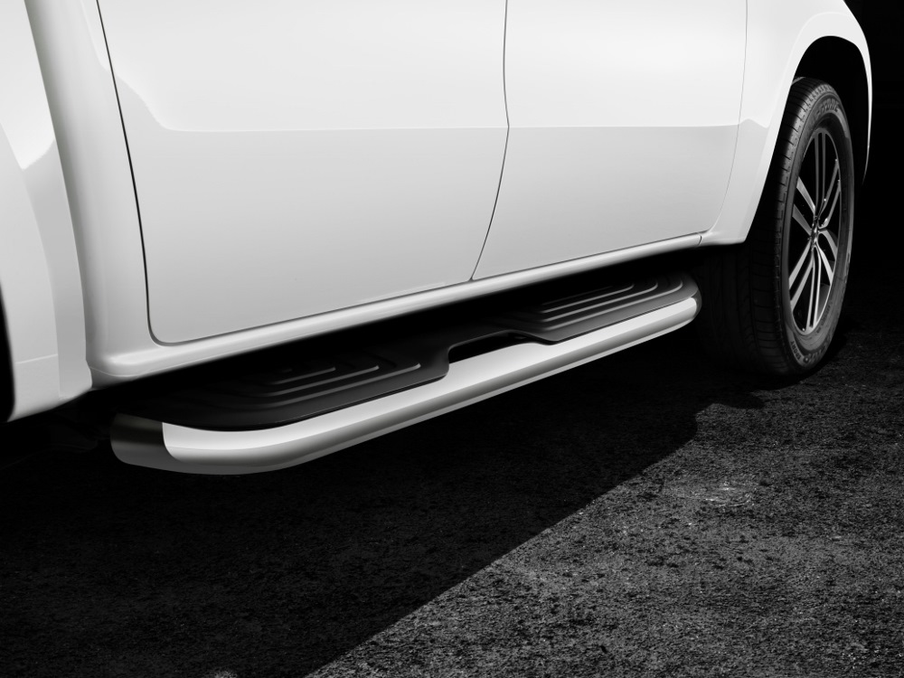 Mercedes-Benz Accessories and Connectivity