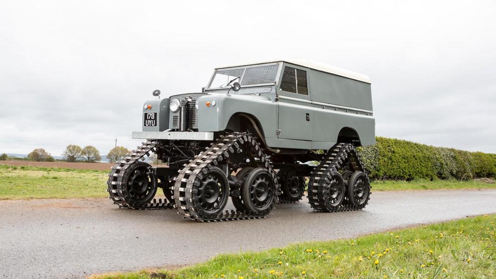 Land Rover ‘by Cuthbertson’, o verdadeiro todo o terreno thumbnail