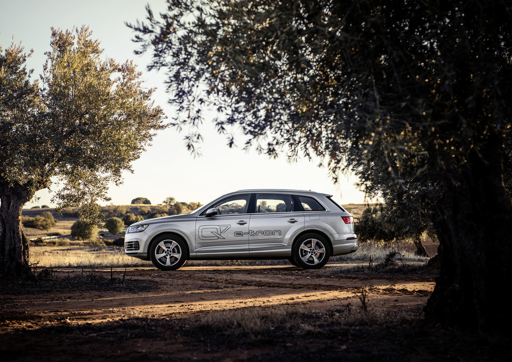 Audi Q7 e-tron 3.0 TDI quattro
