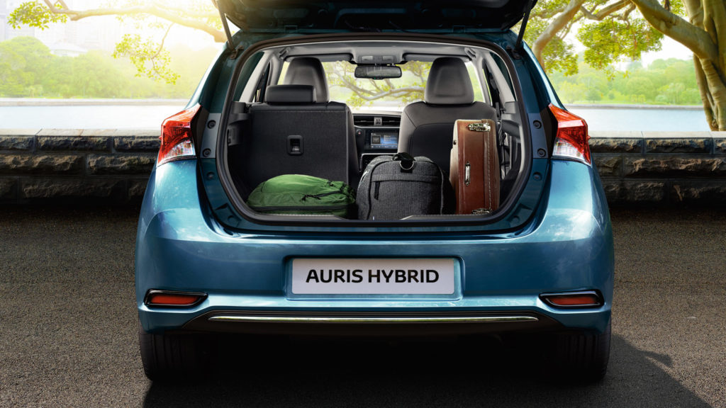 Auris Hybrid (10)