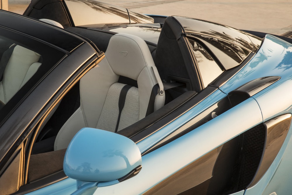 McLaren_570S_Spider_Drive-0029-1000×667
