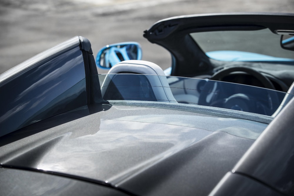 McLaren_570S_Spider_Drive-0035-1000×667