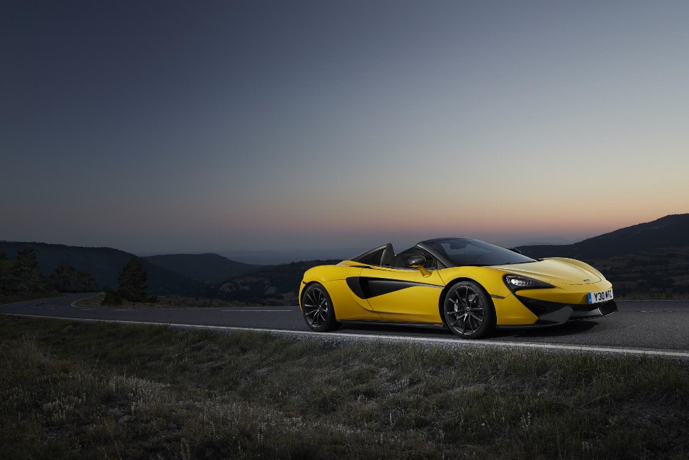 McLaren_570S_Spider_Drive-0047-1000×667