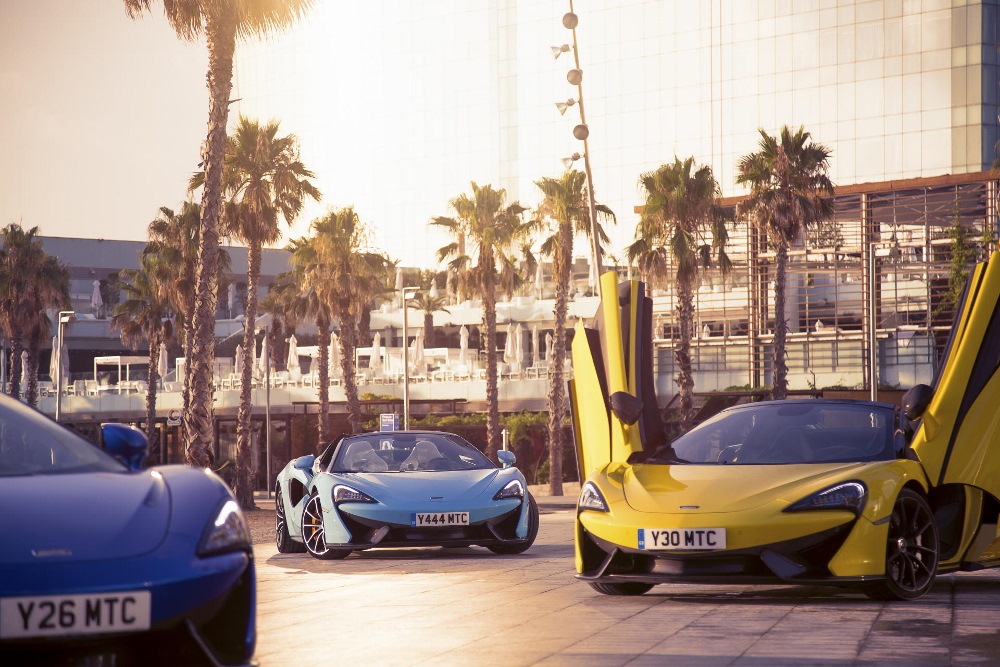 McLaren_570S_Spider_Drive-0048-1000×667