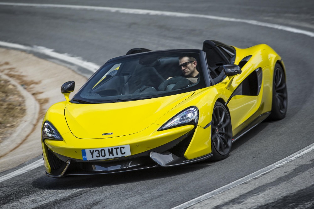 McLaren_570S_Spider_Drive-0059-1000×667