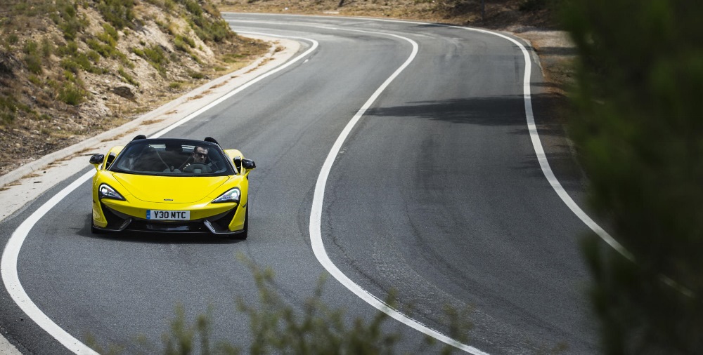 McLaren_570S_Spider_Drive-0060-1000×506