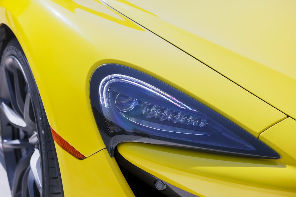 McLaren_570S_Spider_Drive-0077-1000×667