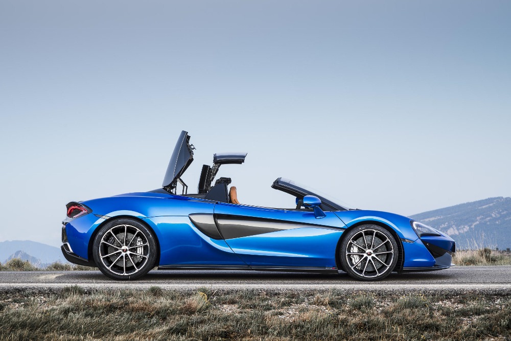 McLaren_570S_Spider_Drive-0089-1000×667