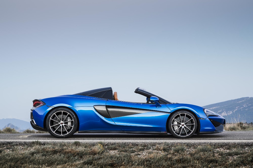McLaren_570S_Spider_Drive-0090-1000×667