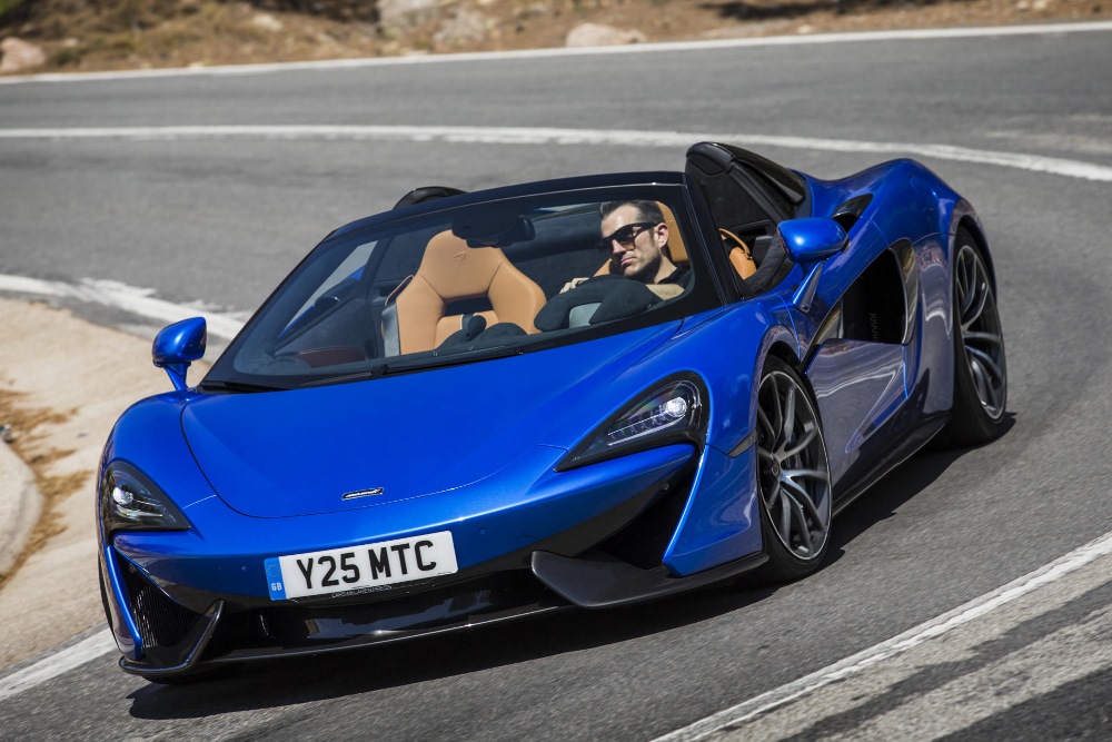 McLaren_570S_Spider_Drive-0106-1000×667