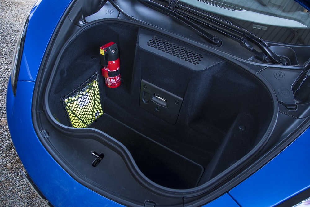 McLaren_570S_Spider_Drive-0122-1000×667