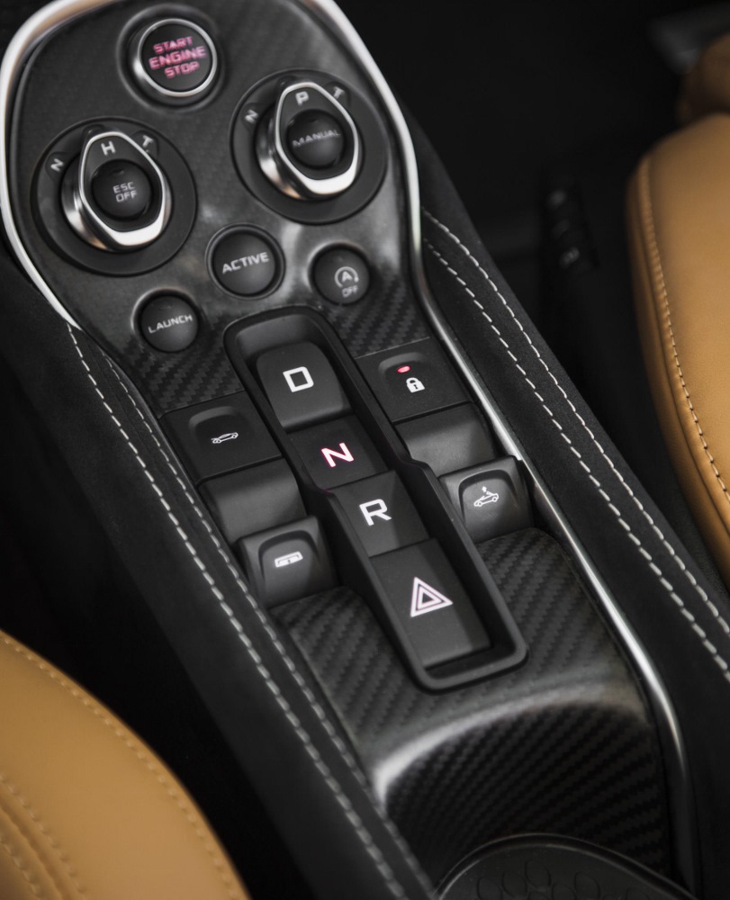 McLaren_570S_Spider_Drive-0126-811×1000