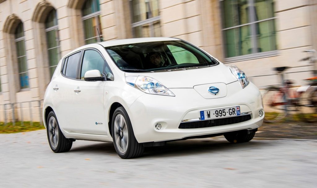 Nissan-Leaf_30_kWh-2016-1280-0a
