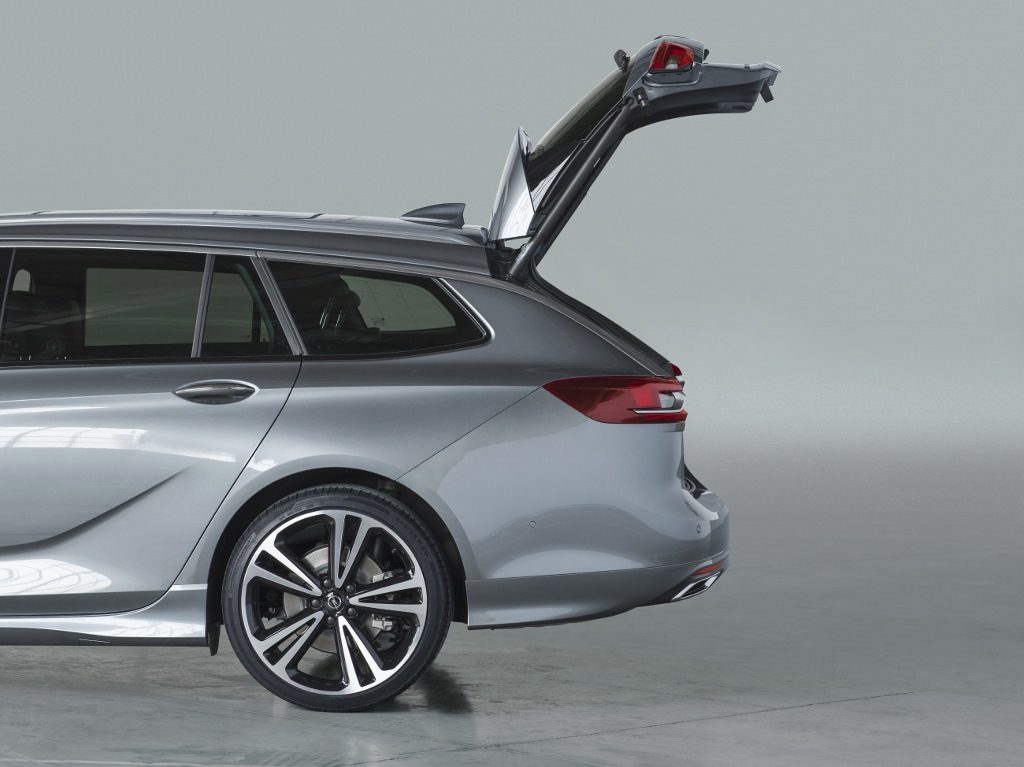 Opel-Insignia-Sports-Tourer-305423-1024×767-1024×767
