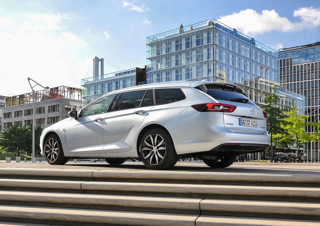 Opel-Insignia_Sports_Tourer-2018-1280-1c