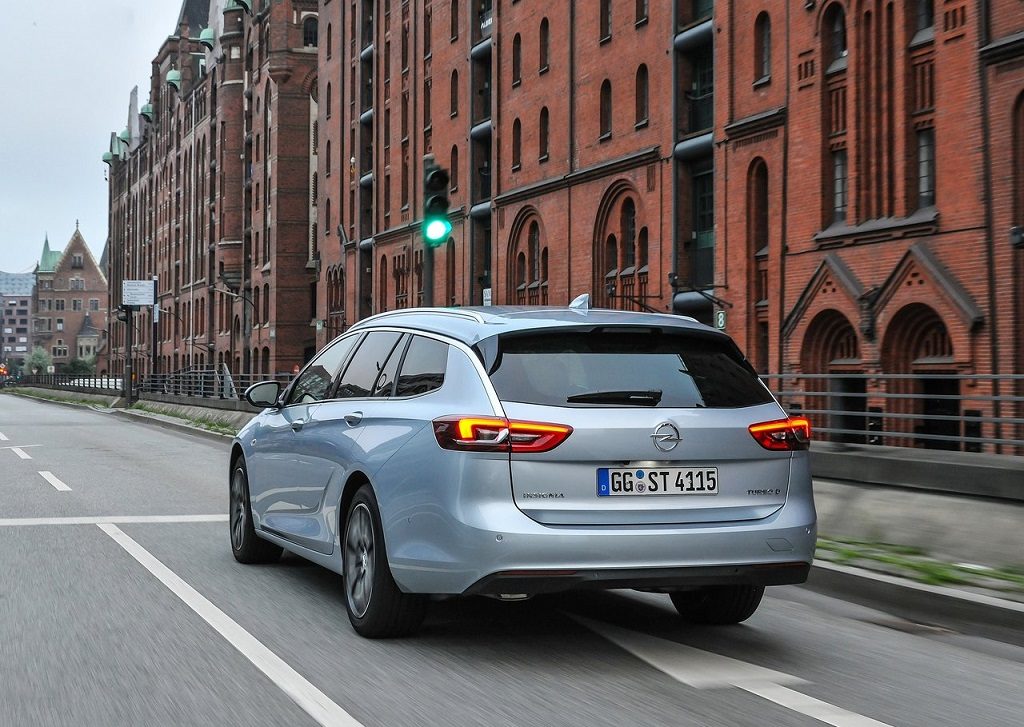 Opel-Insignia_Sports_Tourer-2018-1280-27