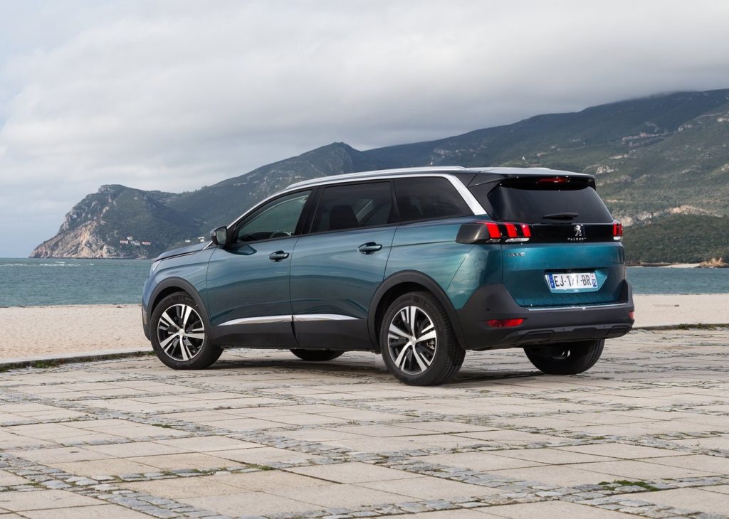 Peugeot-5008-2017-1280-2b