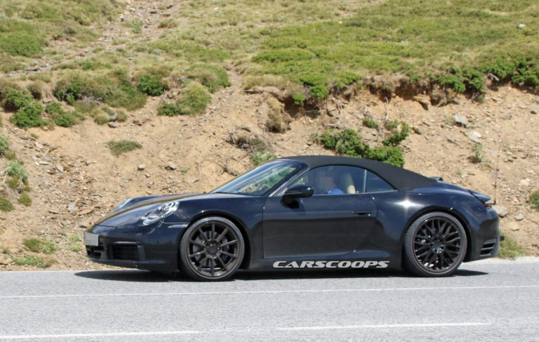 Porsche-992Convertible-04