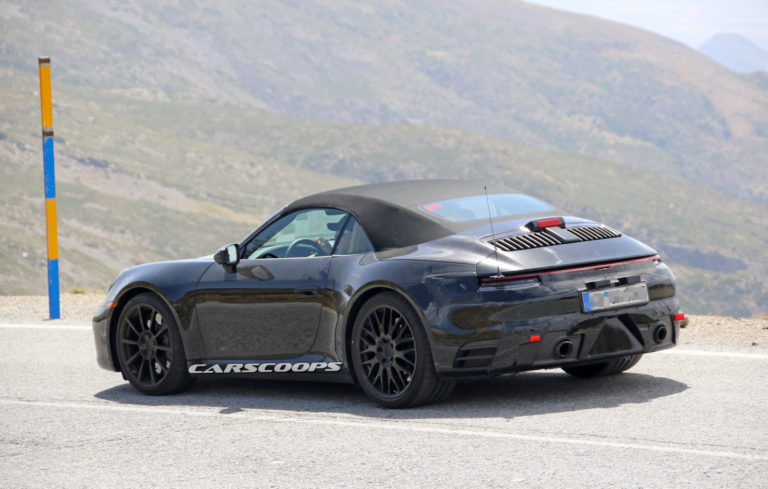 Porsche-992Convertible-15
