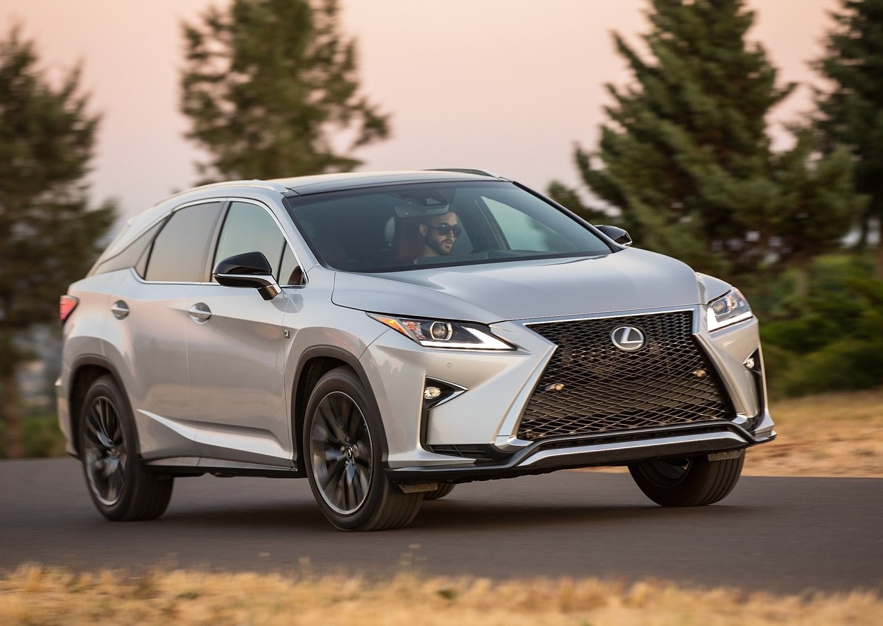 Lexus disponibilizará versões de 7 lugares do SUV RX thumbnail