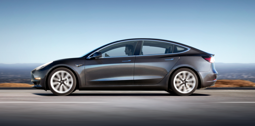 Tesla Model 3 (1)