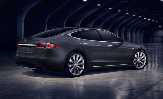 Tesla S (2)