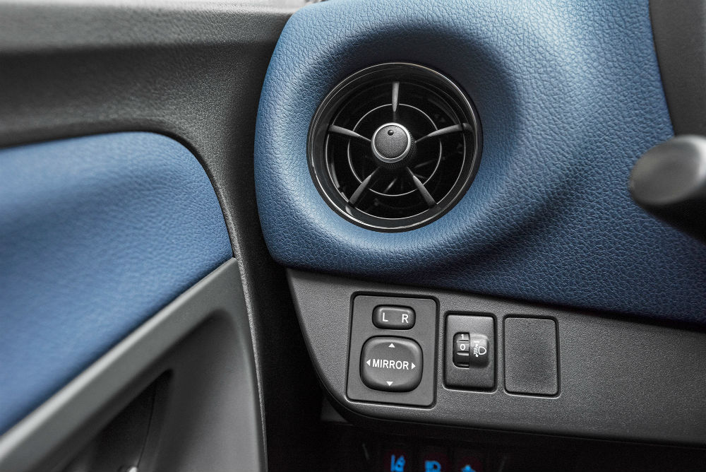YARIS_MC_DETAILS_14
