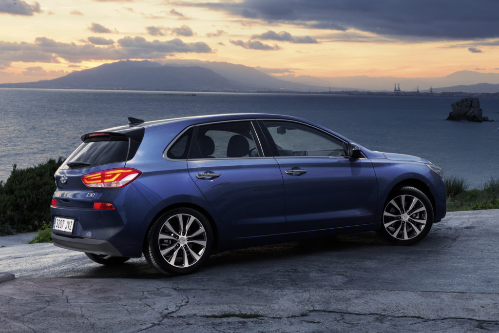 new-generation-i30-exterior-13-hires