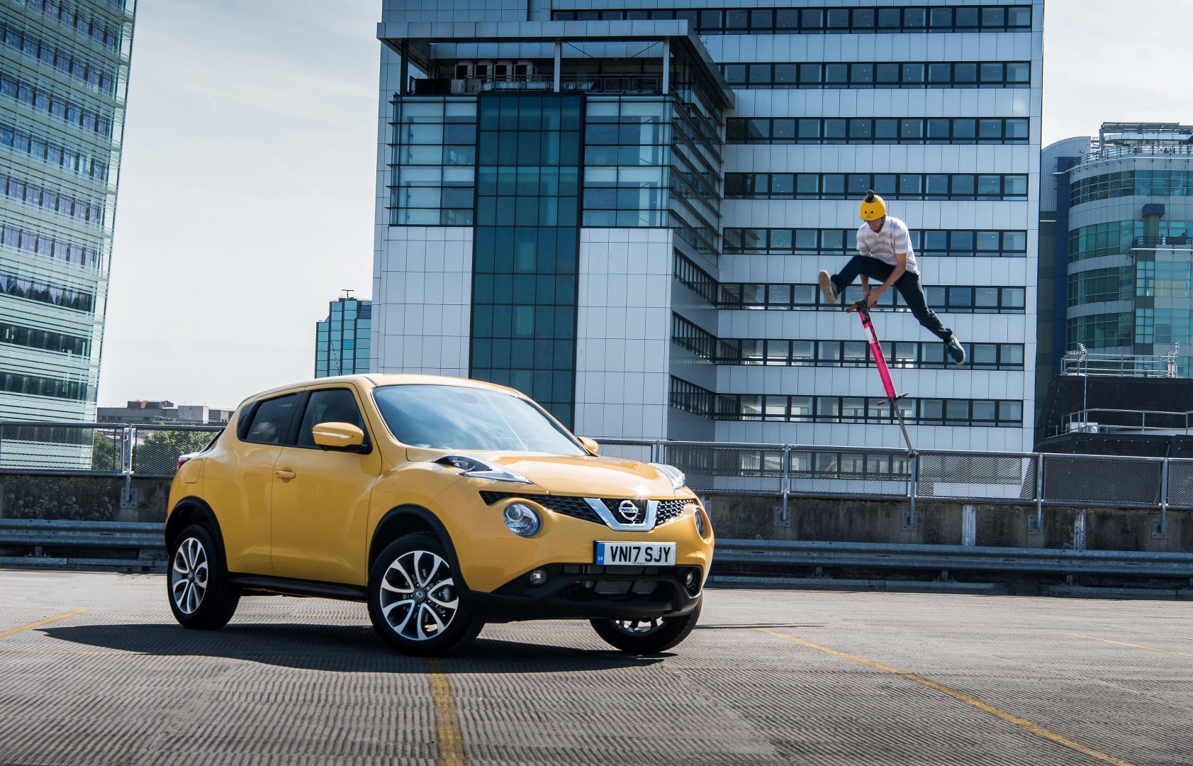 Nissan Juke associa-se a recorde do Guinness para promover a Jukecam thumbnail