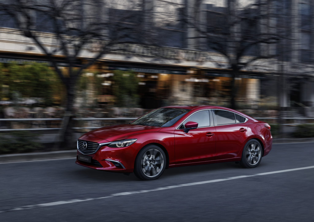 2017-Mazda6_Sedan_Action-#01_hires