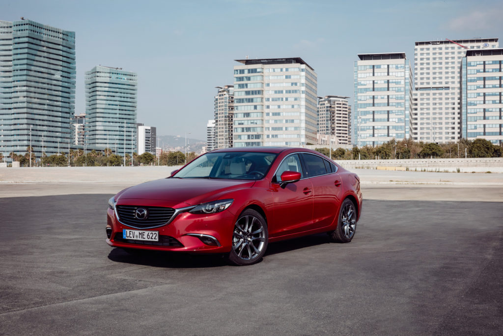 2017-Mazda6_Sedan_Still_18_hires