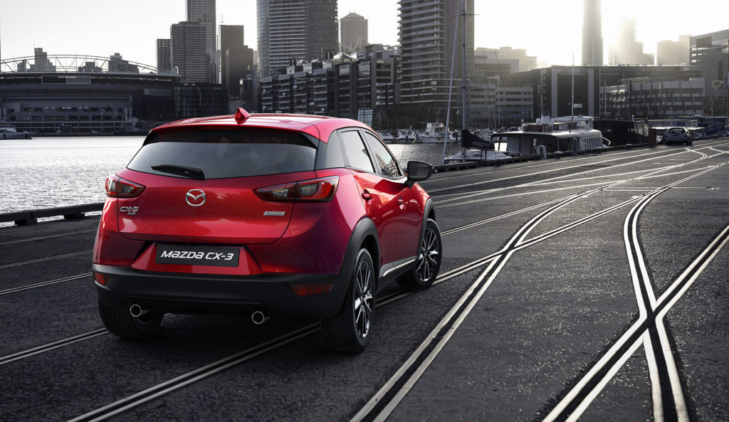 2017CX-3_Geneva_Action1