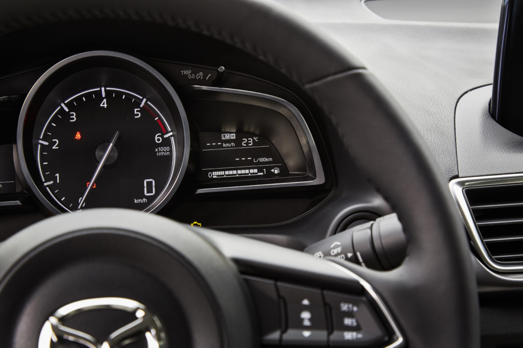 2017Mazda3_Details_Meter_3_hires