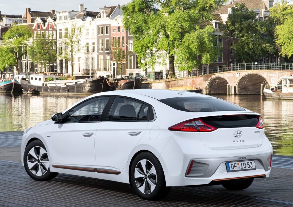 Hyundai-Ioniq-2017-1280-1f