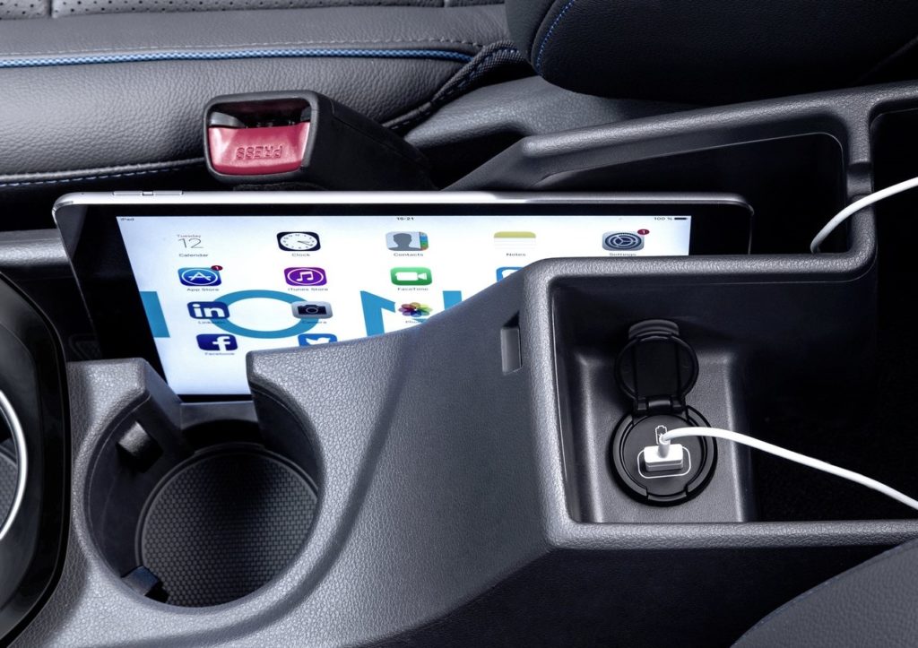 Hyundai-Ioniq-2017-1280-63