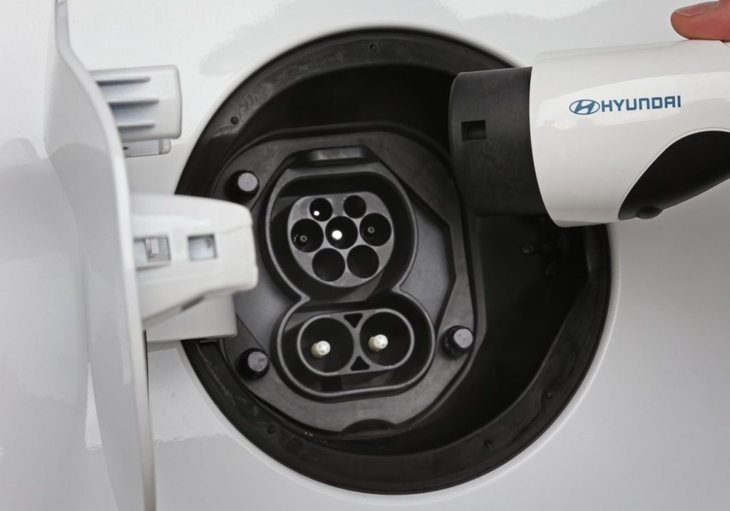 Hyundai-Ioniq-2017-1280-78