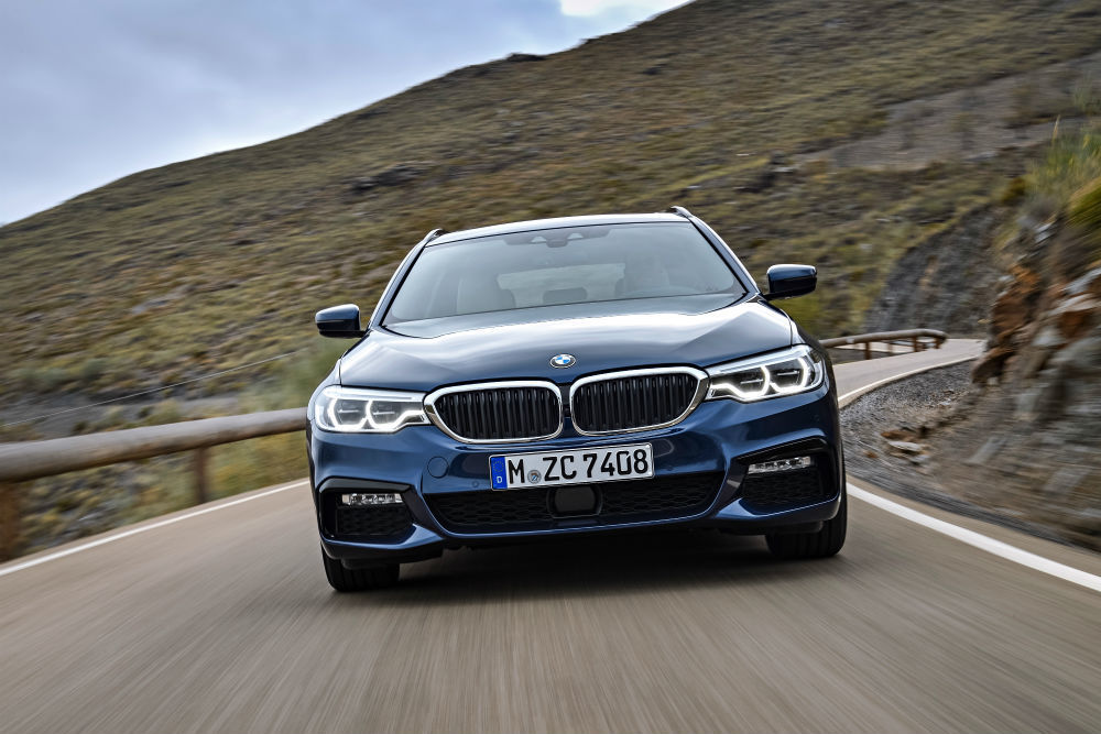 P90245004_highRes_the-new-bmw-5-series