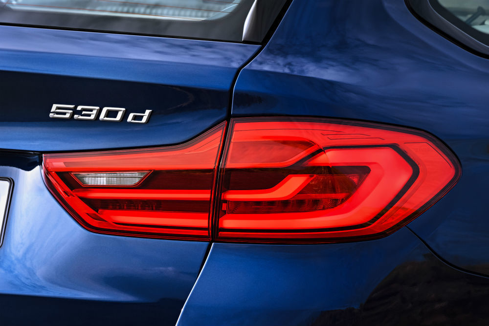 P90245006_highRes_the-new-bmw-5-series