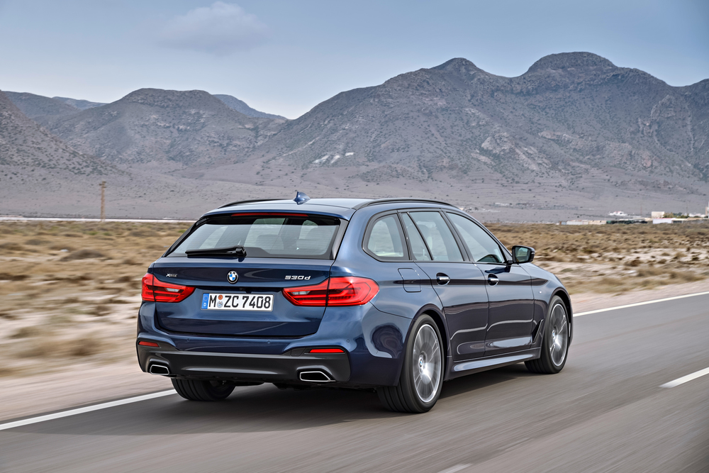 P90245019_highRes_the-new-bmw-5-series-2