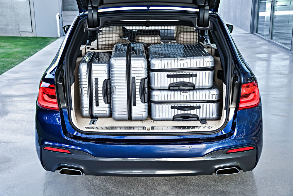 P90245037_highRes_the-new-bmw-5-series