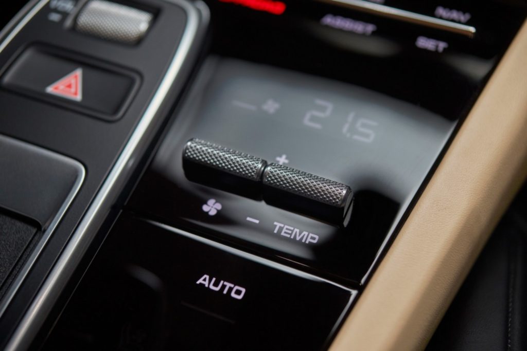 Porsche-Cayenne-19