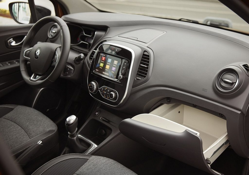 Renault-Captur-2018-1600-6b