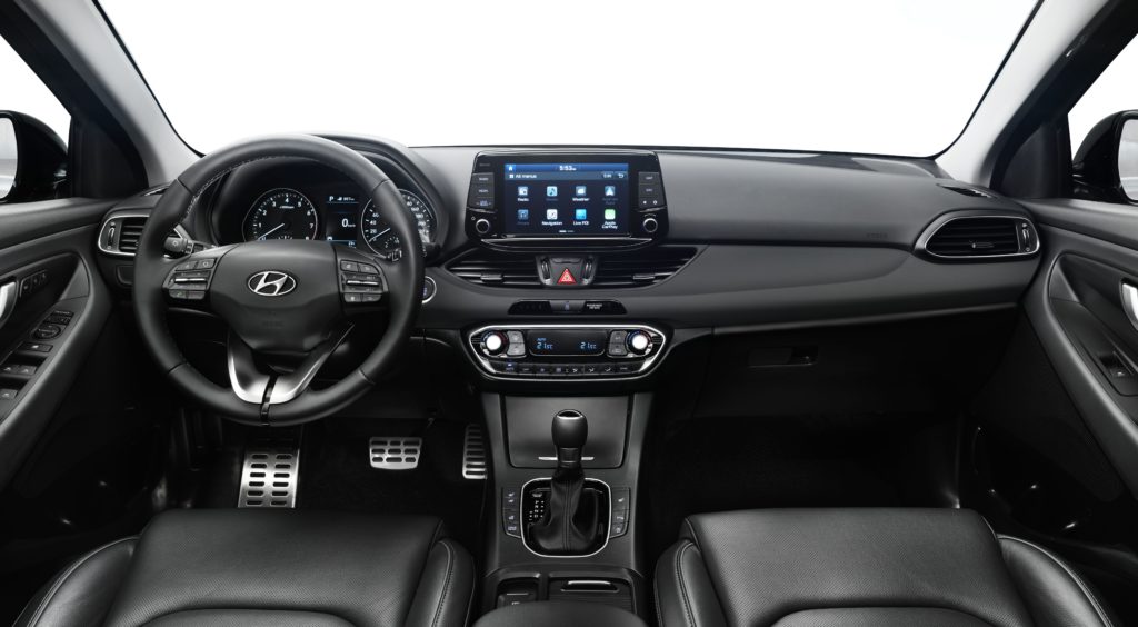 i30-wagon-interior-7-hires